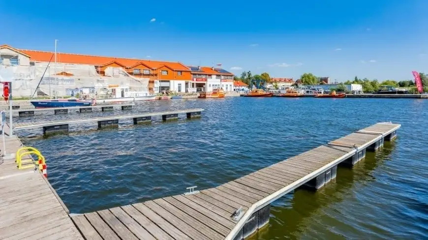 Podwodne sprzątanie Portu Ekomarina w Giżycku