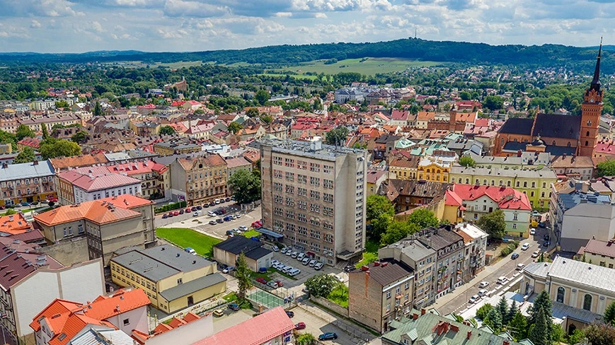 Budynek biurowy idealny pod inwestycję