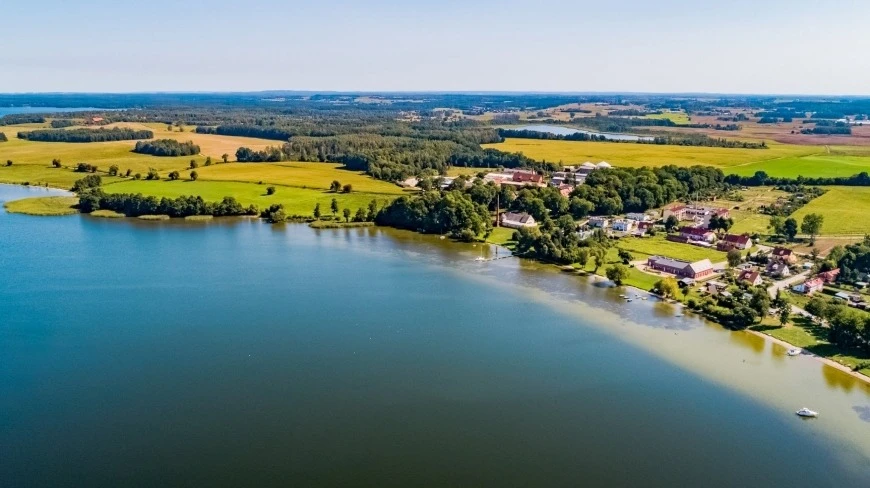 28 lat planowania i jeden kontrowersyjny plan. Co dalej z potężną inwestycją nad Kisajnem?