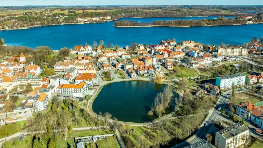 Nocne zwiedzanie Mrągowa. Warto zabrać latarki