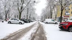 Główne drogi na Mazurach są przejezdne. Trzeba uważać na boczne trasy