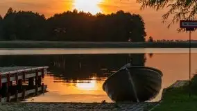 Ognisty zachód przy porcie Ognisty Ptak, jezioro Święcajty - zdjęcie 25