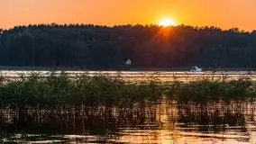 Zachód słońca nad jeziorem Mikołajskim z Chopinem w tle - zdjęcie 5