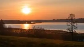 Zachód słońca w Rynie nad jeziorem Ryńskim, październik 2021 r. - zdjęcie 13