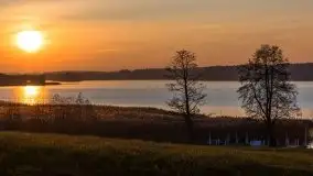 Zachód słońca w Rynie nad jeziorem Ryńskim, październik 2021 r. - zdjęcie 34