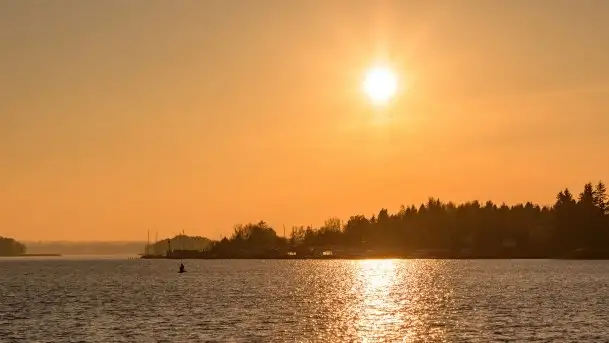 Zachód słońca w Rynie nad jeziorem Ryńskim, październik 2021 r. - zdjęcie 4