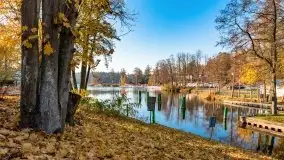 Jesienna i cicha śluza Guzianka I, Ruciane Nida - zdjęcie 1