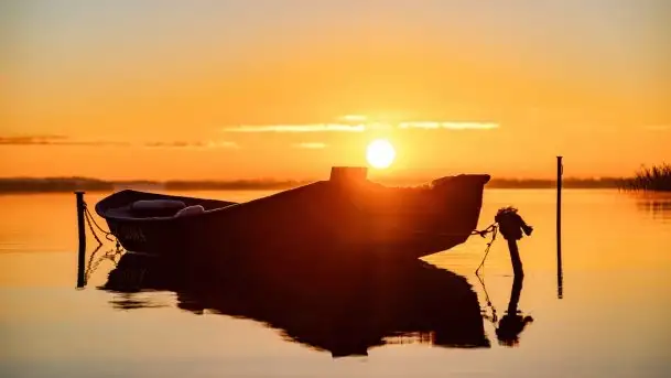 Grudniowy wschód słońca nad jeziorem Niegocin - zdjęcie 9