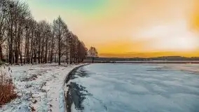 Styczniowy zachód słońca nad jeziorem Święcajty, 2022 r. - zdjęcie 18