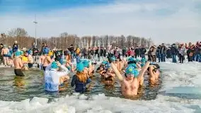 Morsowy polonez w wykonaniu Zimowego Ptaka, luty 2021 r. - zdjęcie 1