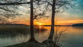Zachód słońca nad jeziorem Dobskim, marzec 2022 r. - zdjęcie 4