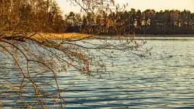 Wschód słońca przy wyspie Wydmińskiej, kwiecień 2022 r. - zdjęcie 22