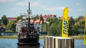 Fotorelacja z muzycznego i sportowego rozpoczęcia wakacji w Mikołajkach - zdjęcie 24