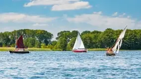 Zlot Oldtimerów, Port Trygort, czerwiec 2022 - zdjęcie 25