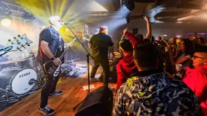 Big Cyc wystąpił w porcie Royal