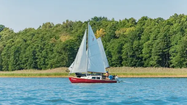 Regaty klubu Jacht Oldtimer, Kisajno, sierpień 2022 - zdjęcie 2