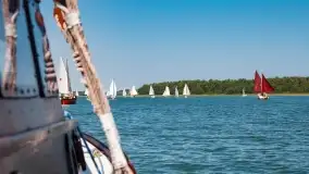 XXIII Zlot Klubu Jacht Oldtimer na zdjęciach Bożeny Klonowskiej - zdjęcie 6