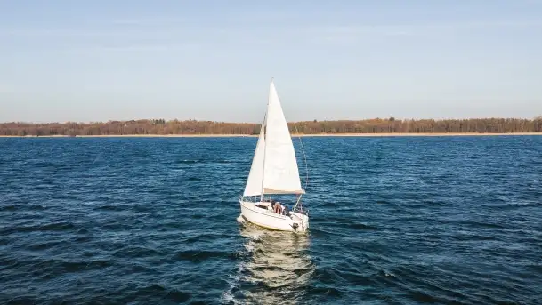Sasanka Viva 700 dzielnie żegluje po jeziorze Dargin - zdjęcie 11