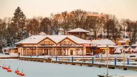 Zimowy wschód słońca w PTTK Wilkasy nad jeziorem Niegocin - zdjęcie 22