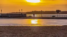 Zachód słońca nad jeziorem Mamry, plaża miejska w Węgorzewie - zdjęcie 2