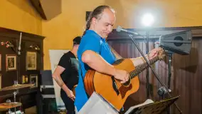 Grają na Mazurach, Shantaż w tawernie Albatros - zdjęcie 18