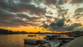 Zachód słońca w Mikołajkach, czuć sezon 2023 - zdjęcie 6