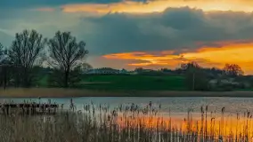 Zachód słońca nad jeziorem Dejgunek, kwiecień 2023 r.  - zdjęcie 12