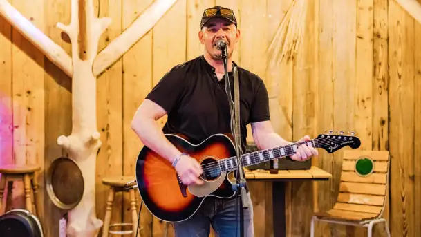 Grają na Mazurach - Grzegorz Polakowski w Tle Dla Mew - zdjęcie 6