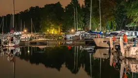 Nocne zdjęcia portu Łabędzi Ostrów, lipiec 2023 r. - zdjęcie 5