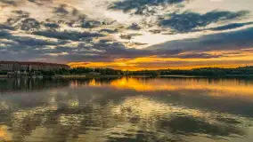 Zachód słońca nad jeziorem Tałty w Mikołajkach, czerwiec 2023 r. - zdjęcie 1