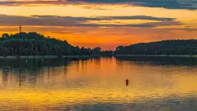 Zachód słońca nad jeziorem Tałty w Mikołajkach, czerwiec 2023 r. - zdjęcie 23