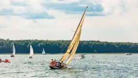 Oldtimery w Strandzie i na jeziorze Kisajno, sierpień 2023 r. - zdjęcie 44