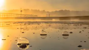 Wrześniowy i mglisty wschód słońca nad jeziorem Mój - zdjęcie 16