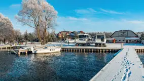 Mazurska biała jesień w porcie Ognisty Ptak, listopad 2023 r. - zdjęcie 18