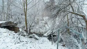 Zwalony most w Kruklankach w zimowej scenerii... bez słońca, listopad 2023 r. - zdjęcie 5