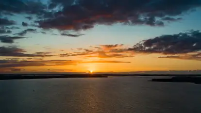 Zapomniany zachód słońca w Pierkunowie z drona, lipiec 2020 r.