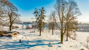 Zamek Krzyżacki, a teraz kościół w Bezławkach w zimowej scenerii, styczeń 2024 r. - zdjęcie 12