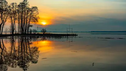 Zachód słońca nad Niegocinem, luty 2024 r.