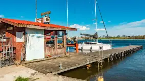 Słoneczne popołudnie w Marina Sośnica w Rynie, kwiecień 2024 r. - zdjęcie 25