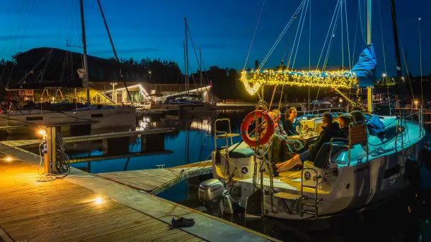 Przystań Nautica, jeszcze przed oficjalnym otwarciem podbija serca żeglarzy - zdjęcie 3