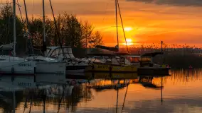 Wschód słońca w PTTK Wilkasy, jezioro Niegocin, maj 2024 r. - zdjęcie 10