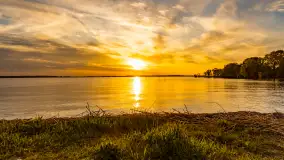 Zachód słońca nad jeziorem Niegocin, kwiecień 2024 r. - zdjęcie 8