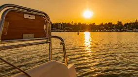 Zachód słońca nad jeziorem Ryńskim z pokładu żaglówki, czerwiec 2024 r. - zdjęcie 9