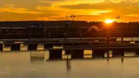 Zachód słońca, Ekomarina Giżycko, grudzień 2024 r. - zdjęcie 6