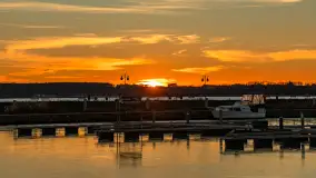 Zachód słońca, Ekomarina Giżycko, grudzień 2024 r. - zdjęcie 12