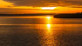 Wschód słońca nad jeziorem Niegocin w Wilkasach, grudzień 2024 r. - zdjęcie 38