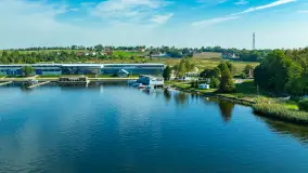 Mikołajki i okoliczne jeziora z drona, wrzesień 2024 r. - zdjęcie 28