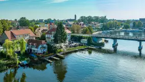 Mikołajki i okoliczne jeziora z drona, wrzesień 2024 r. - zdjęcie 8