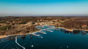 Przystań Nautica w zimowej scenerii, luty 2025 r. - zdjęcie 34