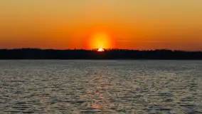 Zachód słońca nad jeziorem Mamry, Zwierzyniecki Róg, marzec 2025 r. - zdjęcie 16